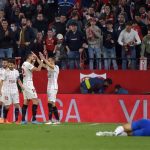 Sevilla Vs Granada: Dua Gol Injury Time Menangkan Los Nervionenses, Rakitic dkk Geser Barcelona